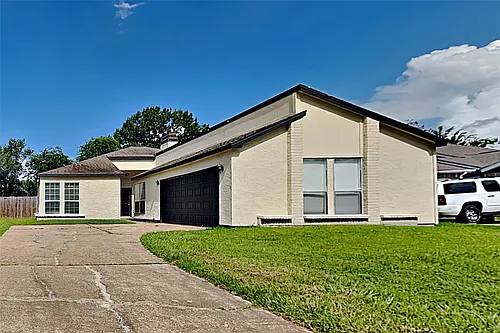 6823 Heather Hollow Dr Photo 1