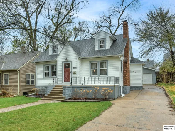 2012 N 50th St, Omaha, NE 68104