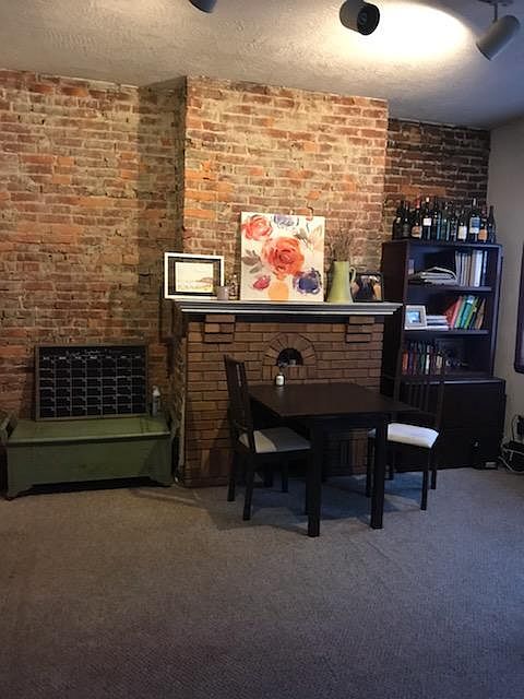 2nd image of 2610 Sarah St