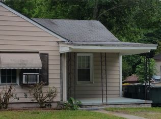 1824 E 39th St, Savannah, GA 31404