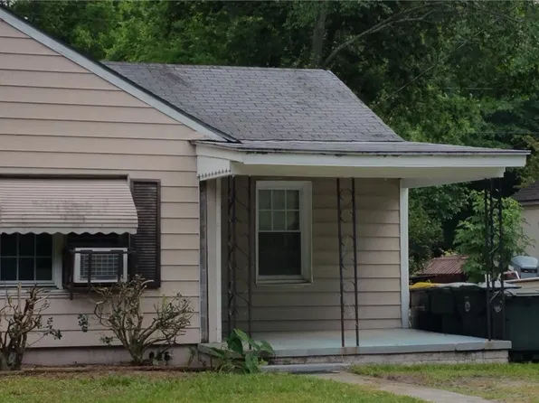 1824 E 39th St, Savannah, GA 31404