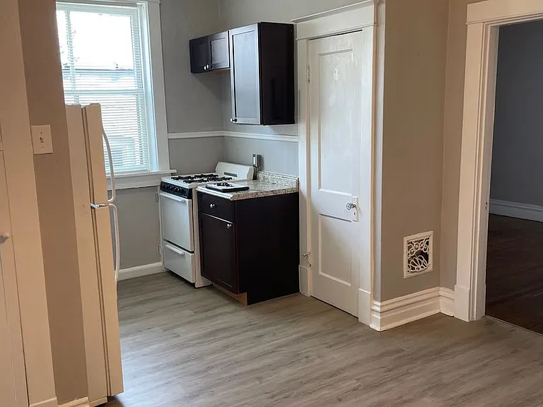 1224 Tamm Ave — Photo 16