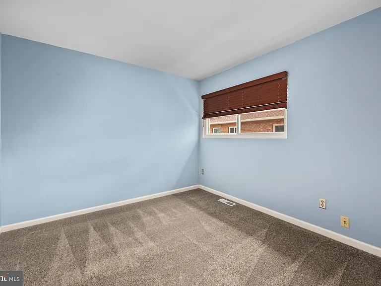609 Jefferson St #18 — Photo 10