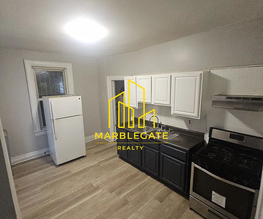 1st image of 54 Hillside Ave #11