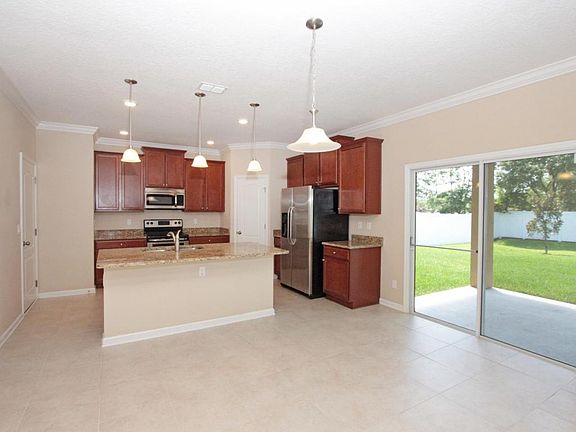 5th image of 168 Bradford Lake Cir