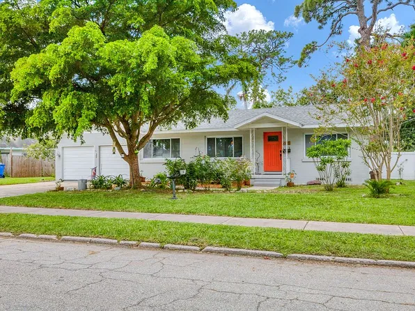 102 Vermont Ave E, Bradenton, FL 34208