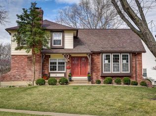 9816 Farley Ln, Overland Park, KS 66212