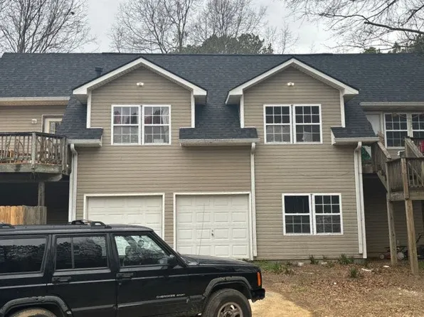 7985 Woods Rd, Fairburn, GA 30213