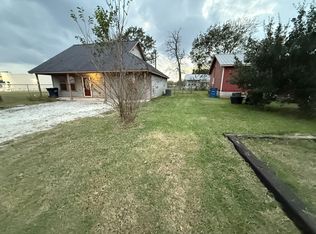 209 6th St, Dobbin, TX 77333