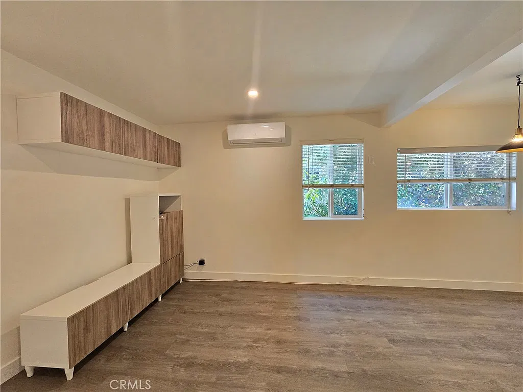 1 bed, 560 sqft, $2,250 — Photo 4