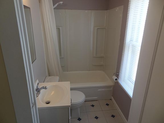 Main bathroom
