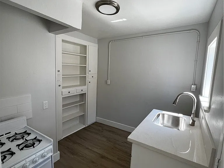 1240 Dawson Ave — Photo 6