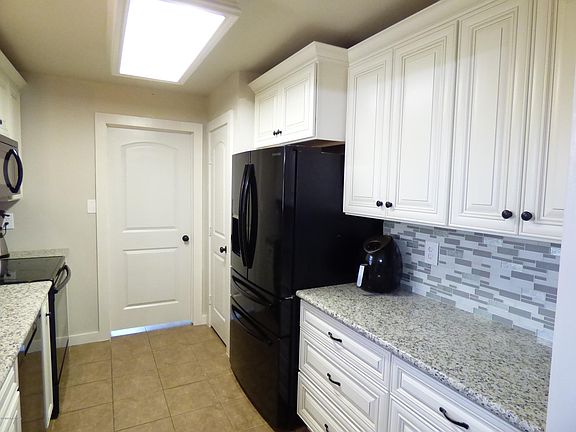 5th image of 111 Katy Beth Dr