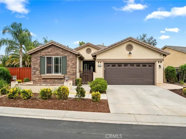 584 Tewell Dr, Hemet, CA 92545