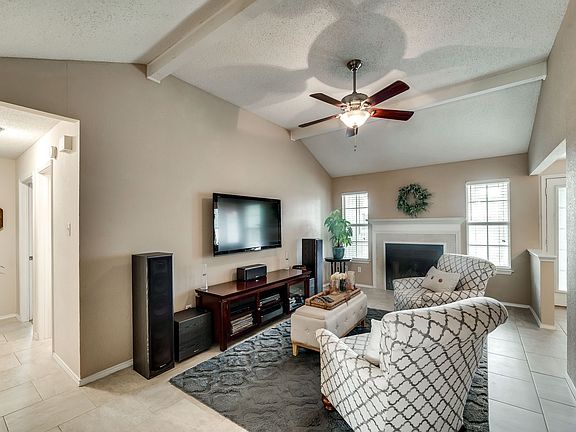 6704CopperwoodCt_04.jpg