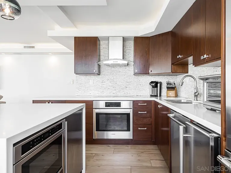 1760 Avenida Del Mundo #609 — Photo 15
