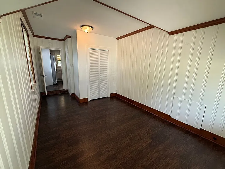 1505 Truman Ave — Photo 9