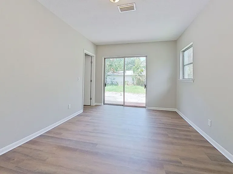 5218 Seaboard Ave — Photo 7