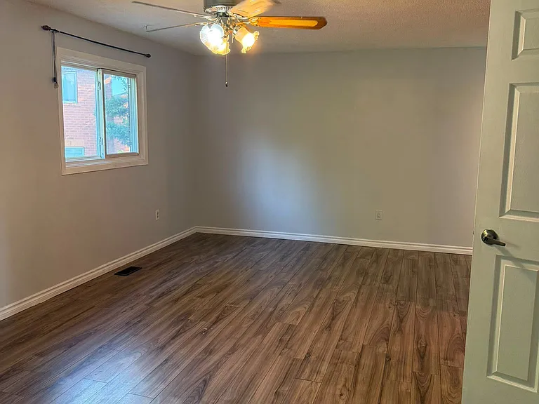 54 Harley Dr #MAIN 2ND FLR — Photo 7