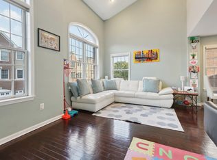 80 Lydia Dr #80, West New York, NJ 07093