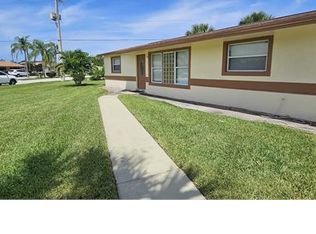 491 W 33rd St, Riviera Beach, FL 33404