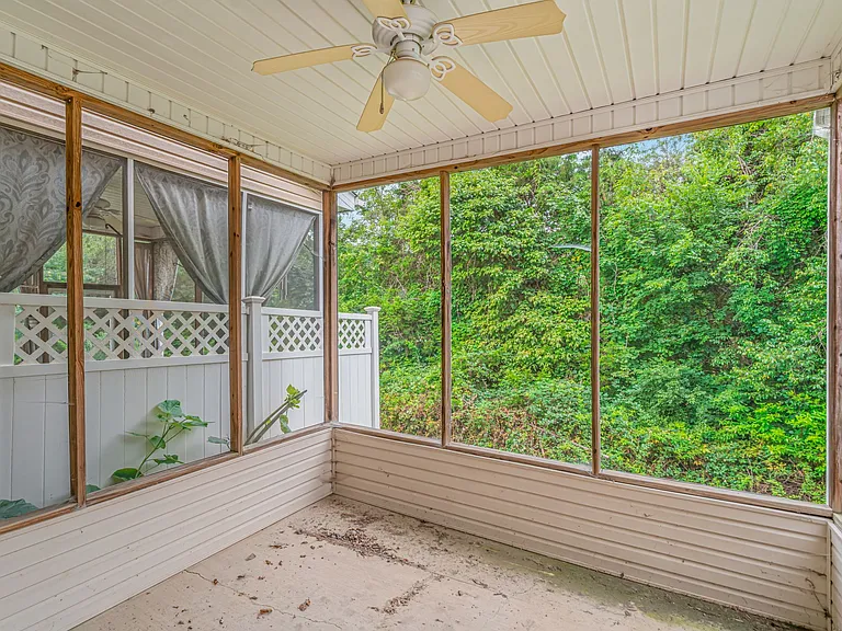 10810 Carpenter Run Ln — Photo 29