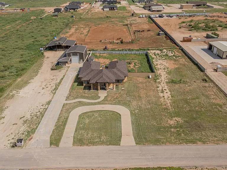 3701 Timber Wolf Trl — Photo 37