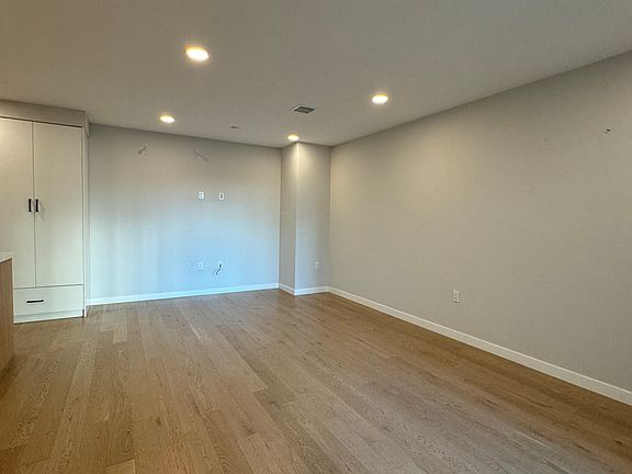 5th image of 457 W Broadway #407