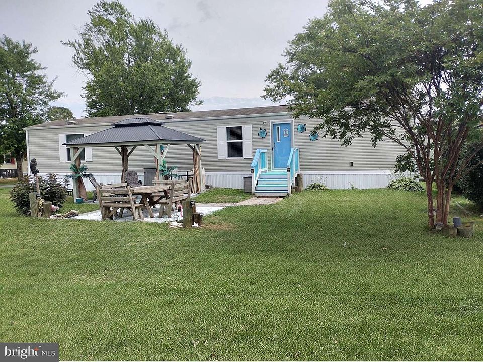1st image of 27439 Sea Whip Ln