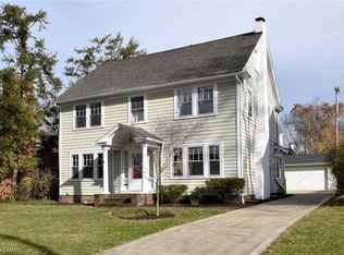 3271 Warrington Rd, Shaker Heights, OH 44120