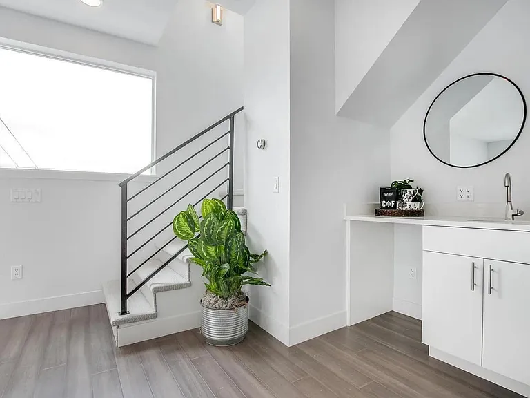 3703 N Marion St — Photo 11