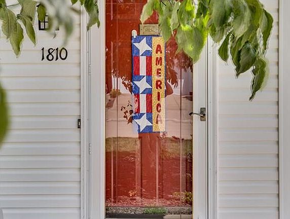 2nd image of 1810 Westport Cv
