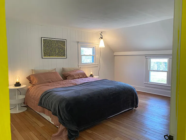 The king bedroom upstairs