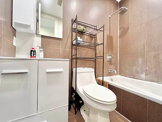 Rented by Doorway NYC, LLC | media 23