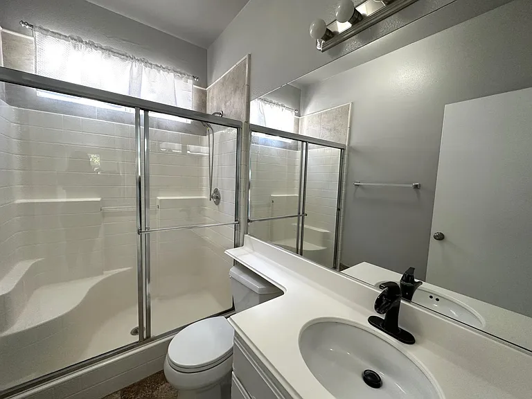 43435 Tylman St — Photo 16