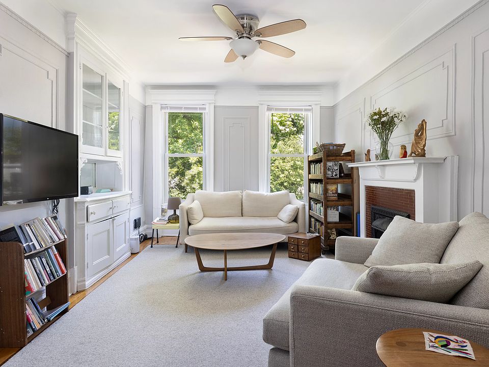 1st image of 21 Sherman St