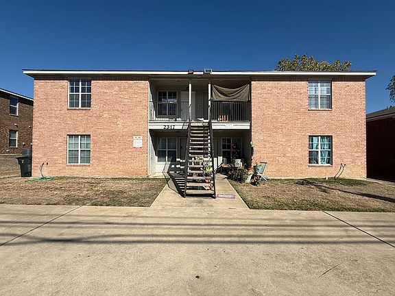2nd image of 2317 Terrace Dr #C