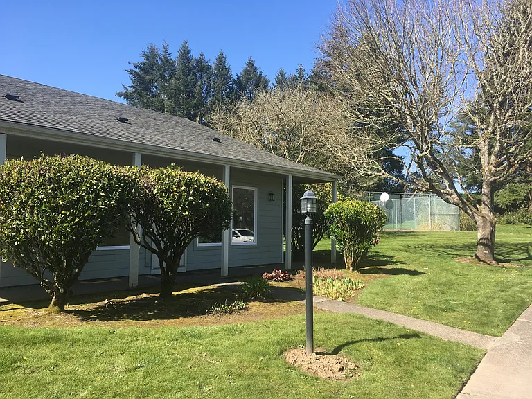 5190 NW Neakahnie Ave #17 — Photo 49