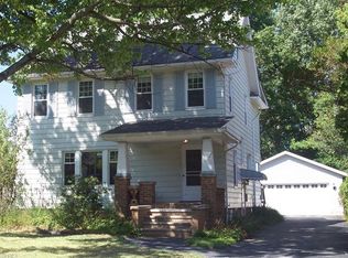 1352 Argonne Rd, South Euclid, OH 44121