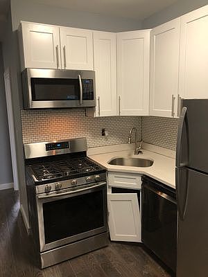1st image of 167 E 106th St #3E3