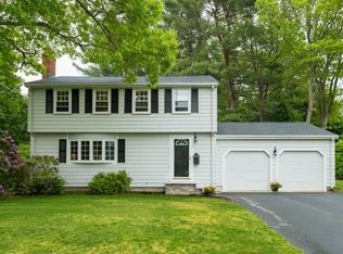 5 Palmers Ln, Hingham, MA 02043