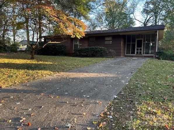 173 Edgewood Dr, Forest City, NC 28043