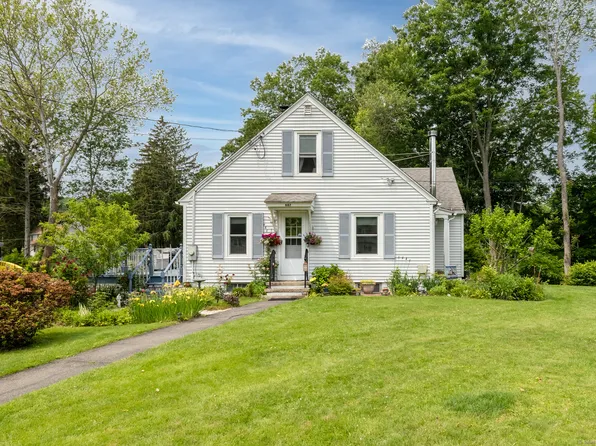 687 Beacon Valley Road, Naugatuck, CT 06770