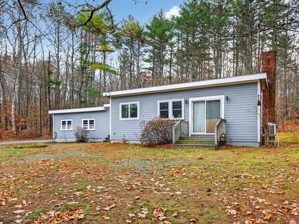 35 Webbs Mills Road, Raymond, ME 04071