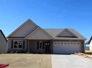 302 Meadowmoor Rd, Greer, SC 29651