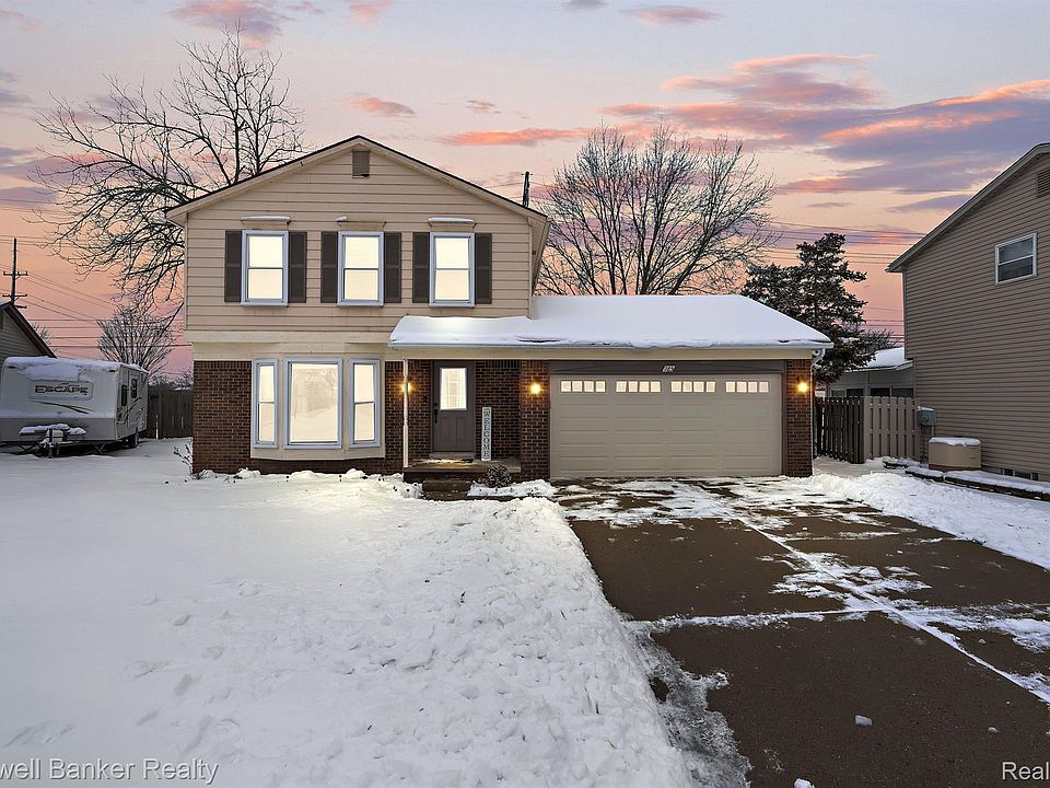 1st image of 285 Roseland Dr