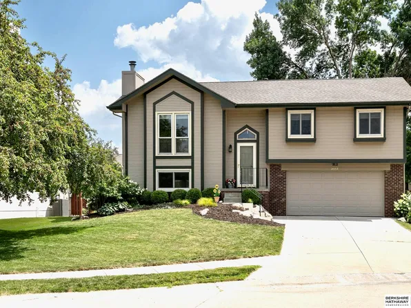 14509 I Cir, Omaha, NE 68137