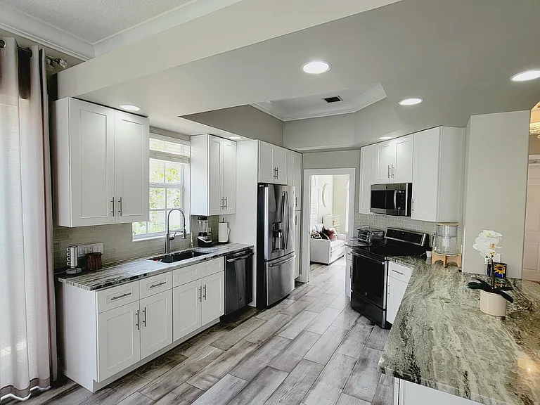 8241 Tobago Ln — Photo 9