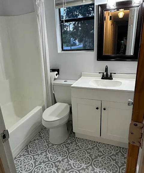 3213 Gerald Dr E — Photo 11