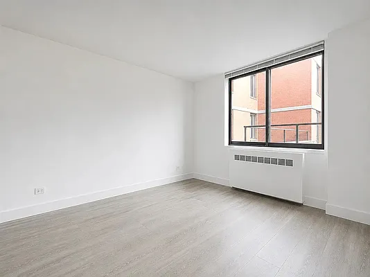 Bedroom, photo 1